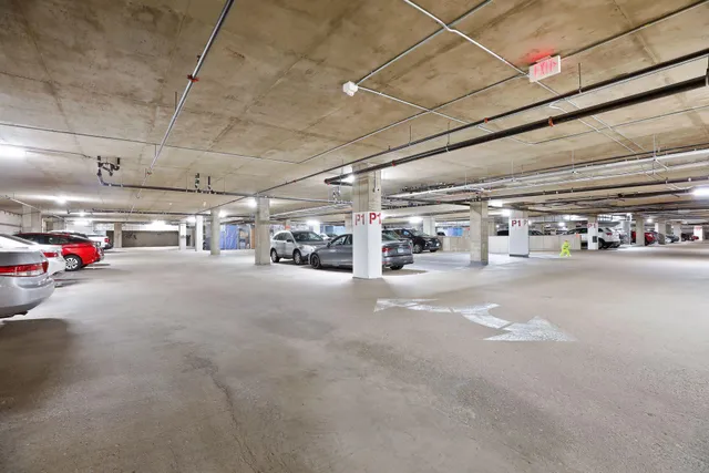 $2,700 | 215 10th Avenue South, Unit 333, Minneapolis, MN 55415