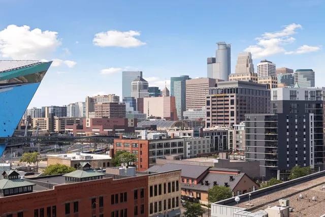 $2,700 | 215 10th Avenue South, Unit 333, Minneapolis, MN 55415