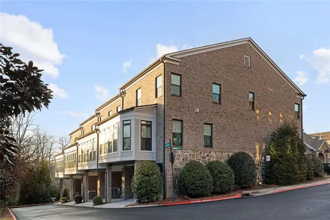 $925,000 | 2000 Arrington Lane, Brookhaven, GA 30319