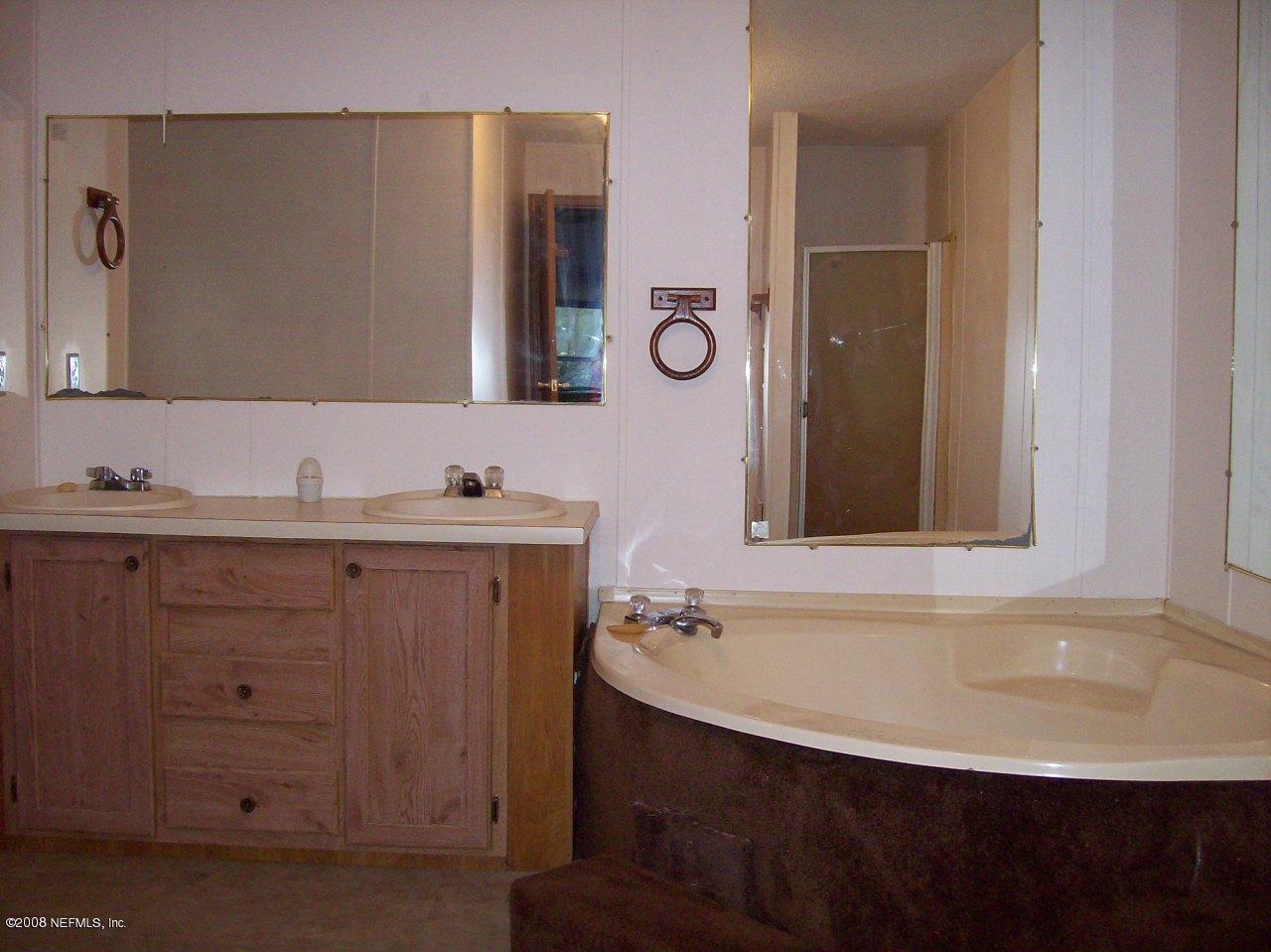 7733 Mud Lake Road Macclenny, FL 32063 - Photo 8 of 9 MASTER BATH