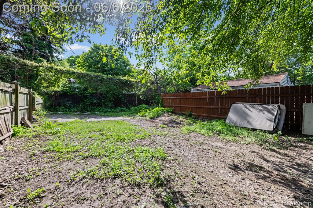 5669 Casper Street Detroit, MI 48210 - Photo 23 of 24