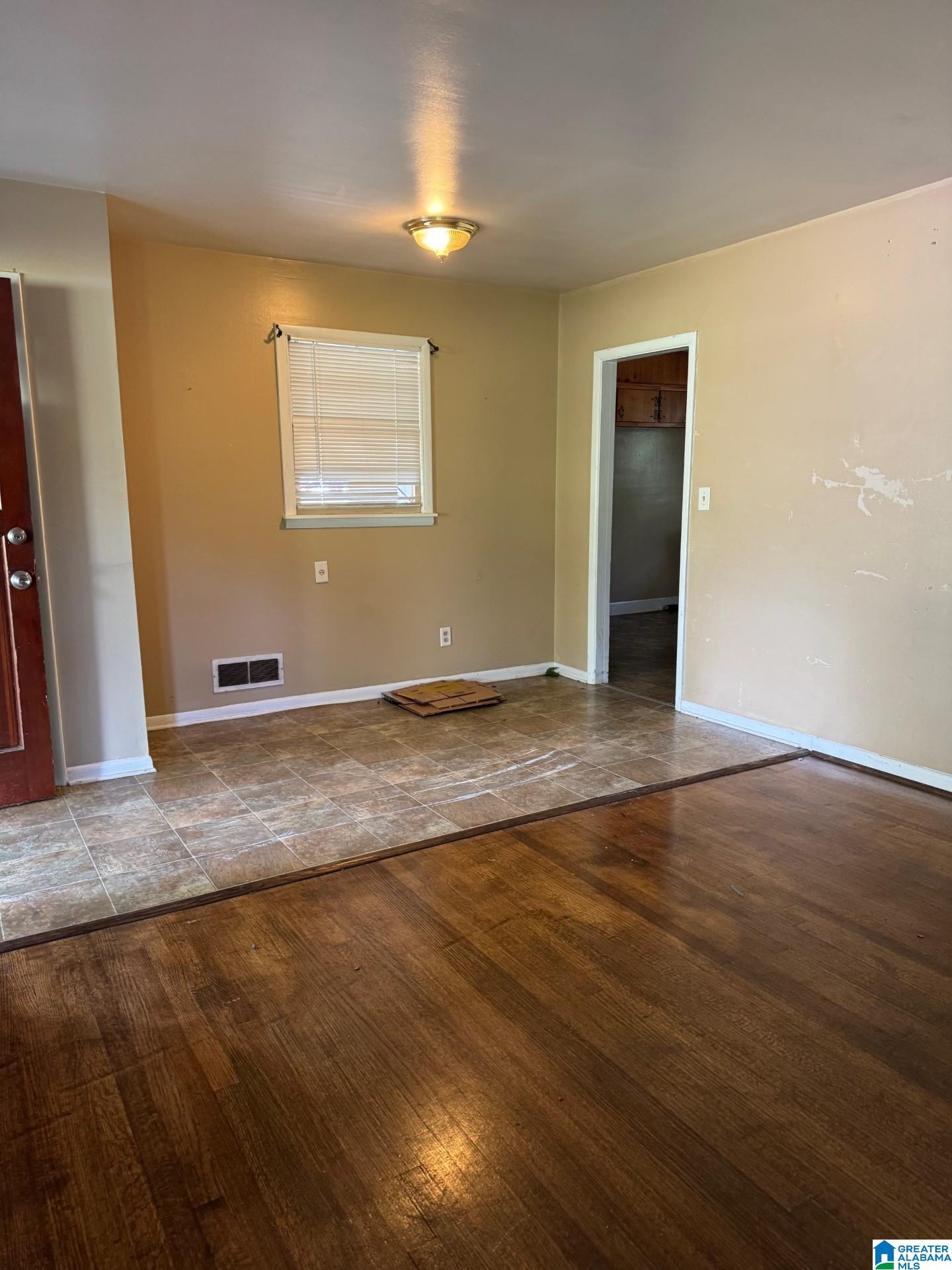 2525 7th Street Northeast Birmingham, AL 35215 - Photo 3 of 13