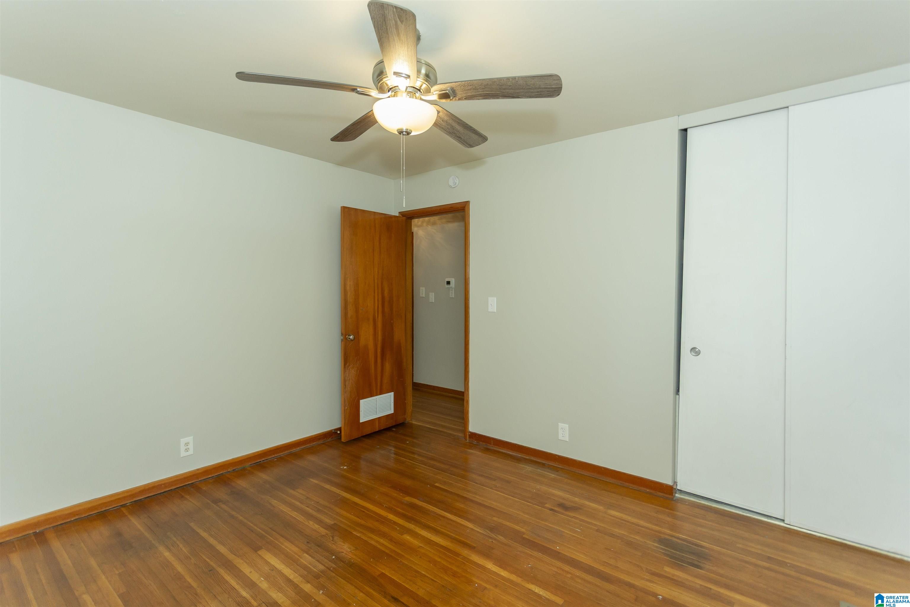 1025 Barnisdale Road Birmingham, AL 35235 - Photo 15 of 39