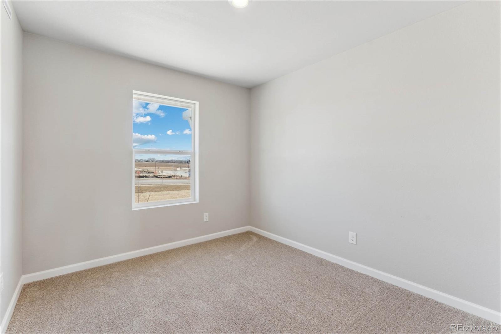 139 Robin Road Johnstown, CO 80534 - Photo 8 of 10 Gallery Image 8