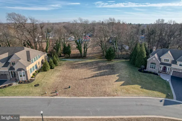 $575,000 | 12 Wolf Creek Circle, Dover, DE 19901