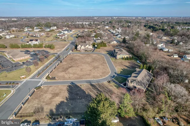 $575,000 | 12 Wolf Creek Circle, Dover, DE 19901