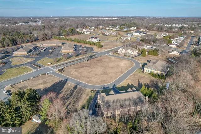 $575,000 | 12 Wolf Creek Circle, Dover, DE 19901