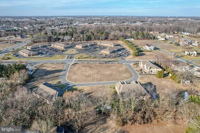 $575,000 | 12 Wolf Creek Circle, Dover, DE 19901