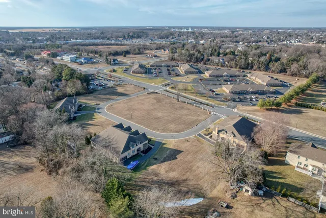 $575,000 | 12 Wolf Creek Circle, Dover, DE 19901