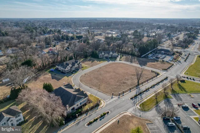 $575,000 | 12 Wolf Creek Circle, Dover, DE 19901