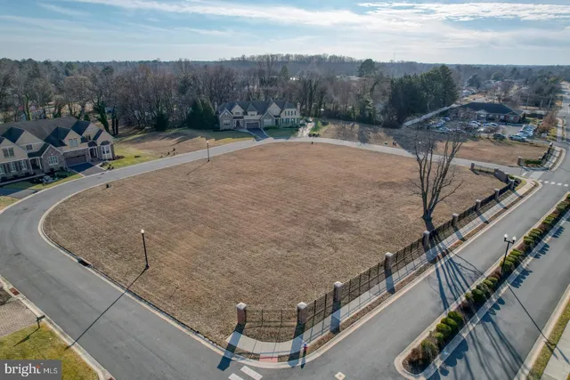 $575,000 | 12 Wolf Creek Circle, Dover, DE 19901