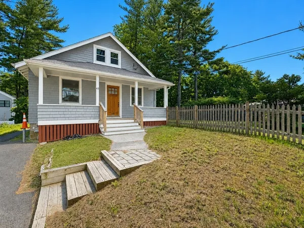 $3,500 | 63 Pierrepont Road, Newton, MA 02462