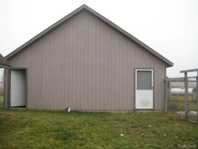 2060 Baldwin Road Lapeer, MI 48446 - Photo 9 of 12 2012-12-01 11.24.39.jpg