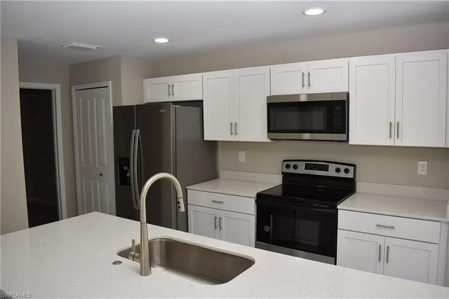 $2,100 | 3718 Donahue Avenue, North Port, FL 34288