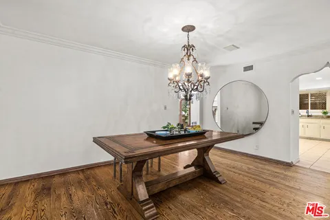 $2,199,000 | 2695 La Cuesta Drive, Los Angeles, CA 90046