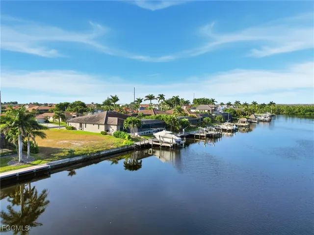 a view of ocean and building
