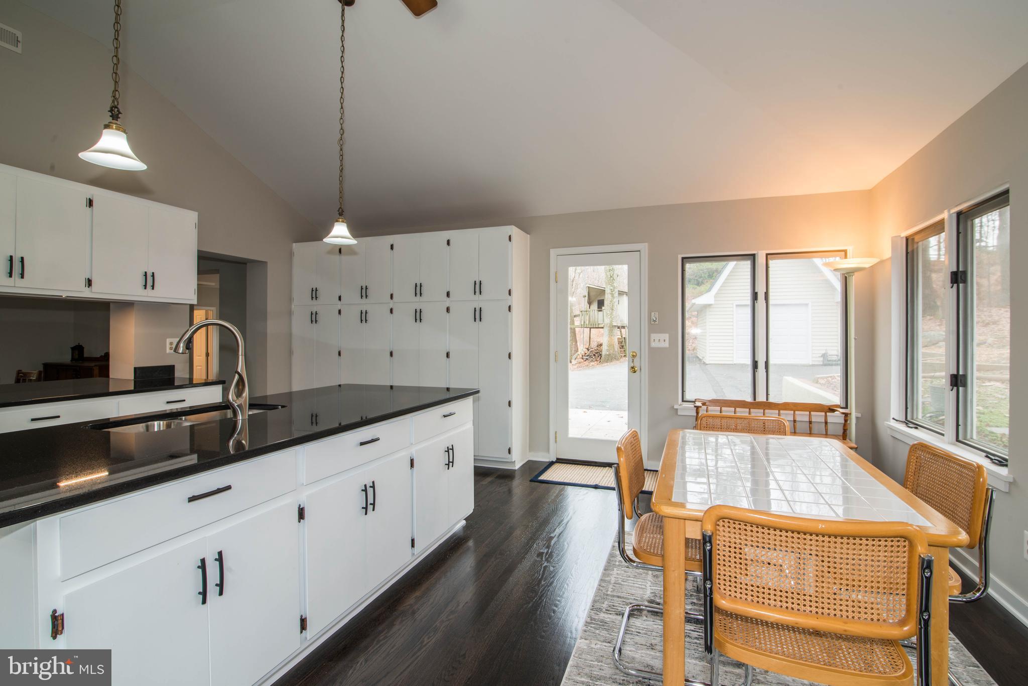 11110 Kingstead Road Damascus, MD 20872 - Photo 14 of 61 Gourmet Kitchen