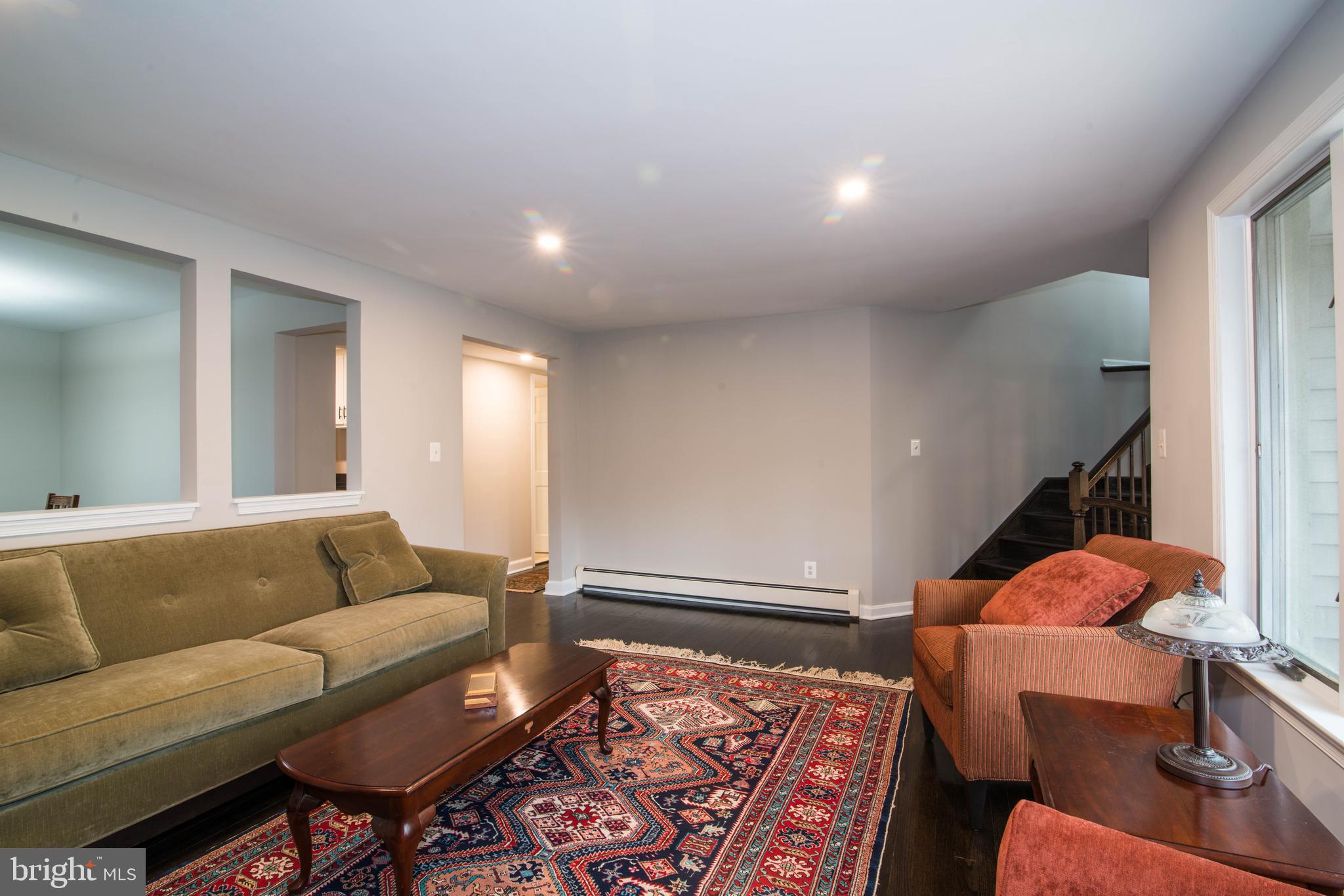 11110 Kingstead Road Damascus, MD 20872 - Photo 29 of 61 Living Room
