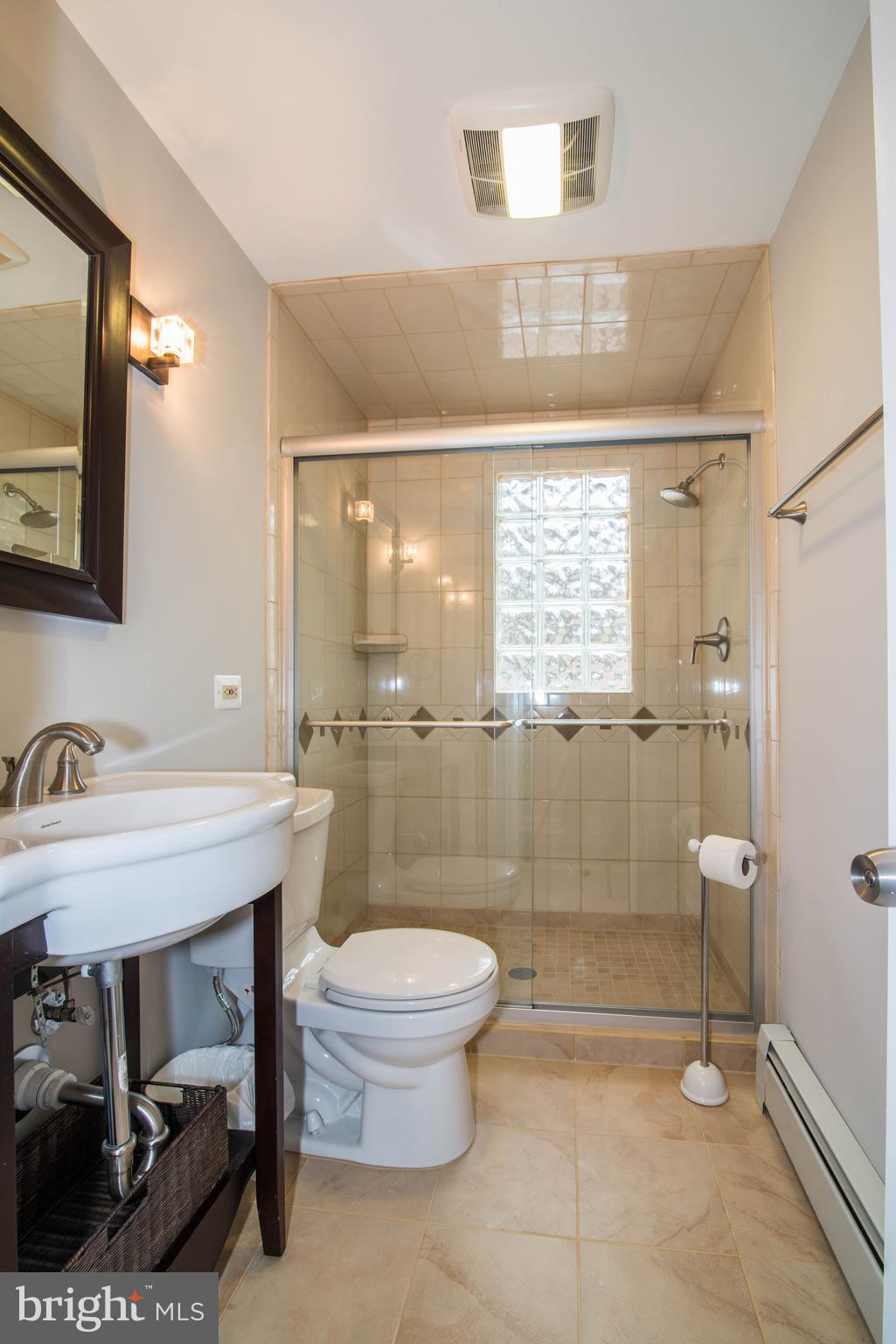 11110 Kingstead Road Damascus, MD 20872 - Photo 32 of 61 Full Bath