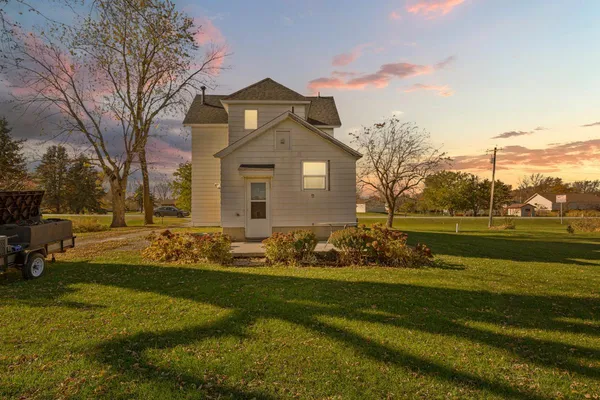 $415,000 | 55570 Highway 56, West Concord, MN 55985