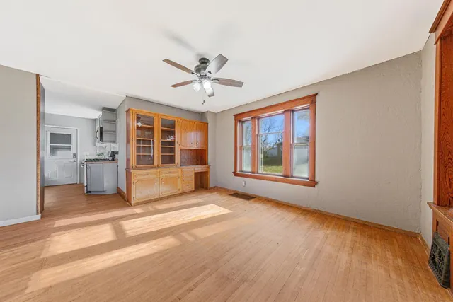 $425,000 | 55570 Highway 56, West Concord, MN 55985