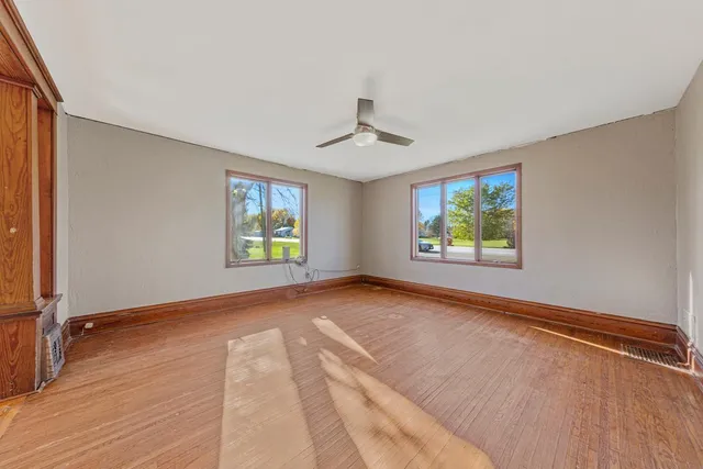 $425,000 | 55570 Highway 56, West Concord, MN 55985