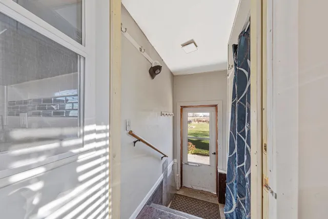 $425,000 | 55570 Highway 56, West Concord, MN 55985