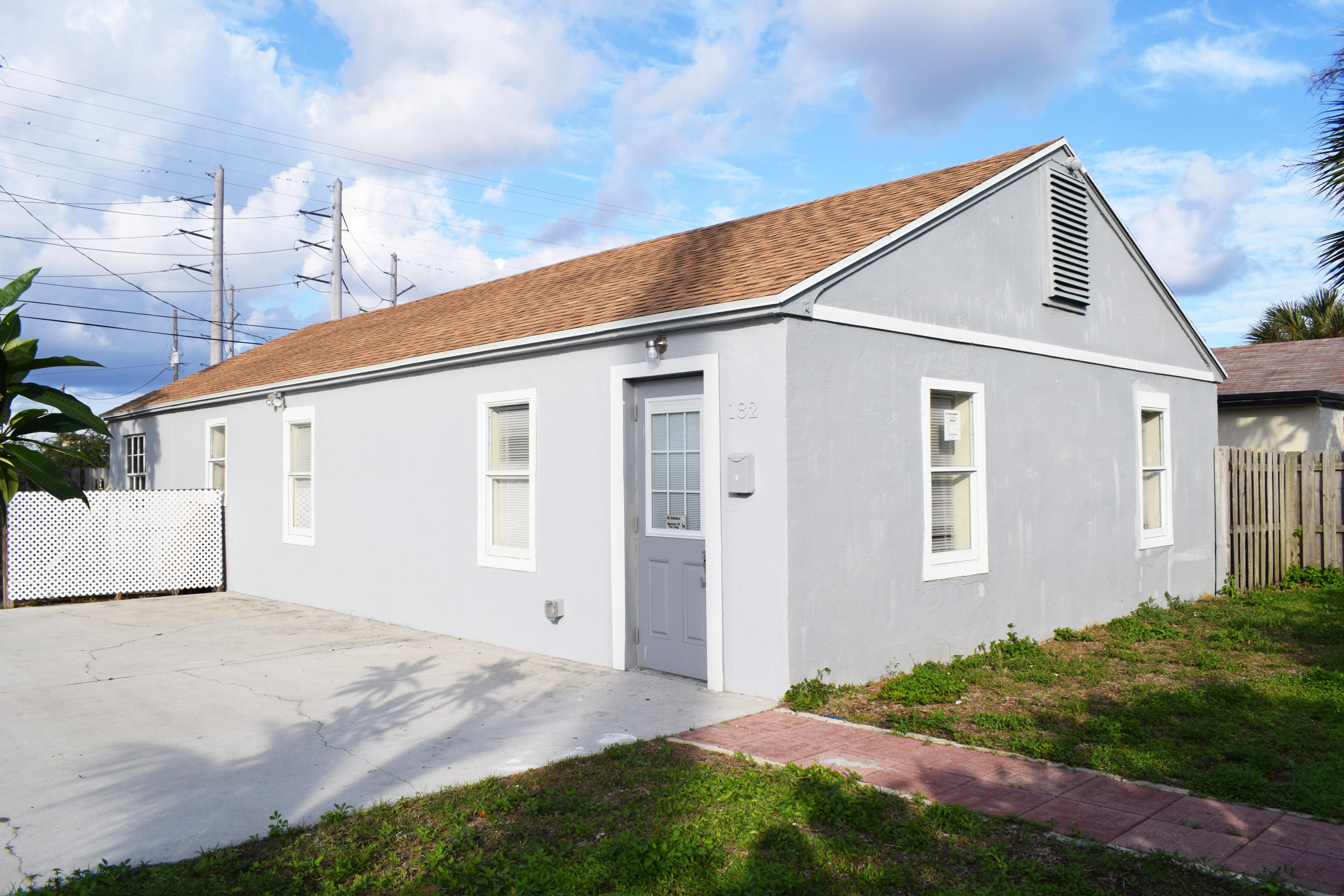 182 West 18th Street Riviera Beach, FL 33404 - Photo 1 of 12 5