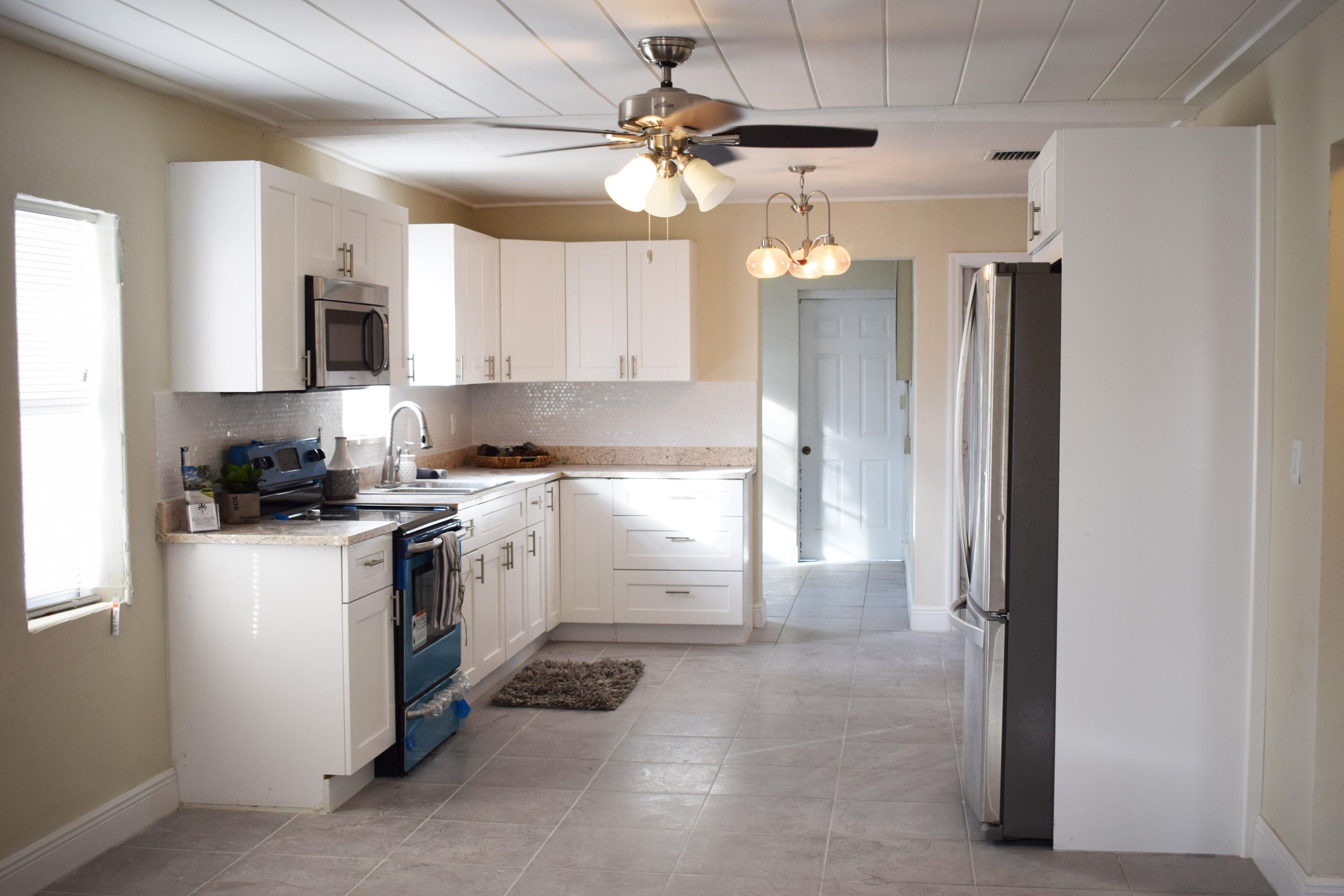 182 West 18th Street Riviera Beach, FL 33404 - Photo 4 of 12 2