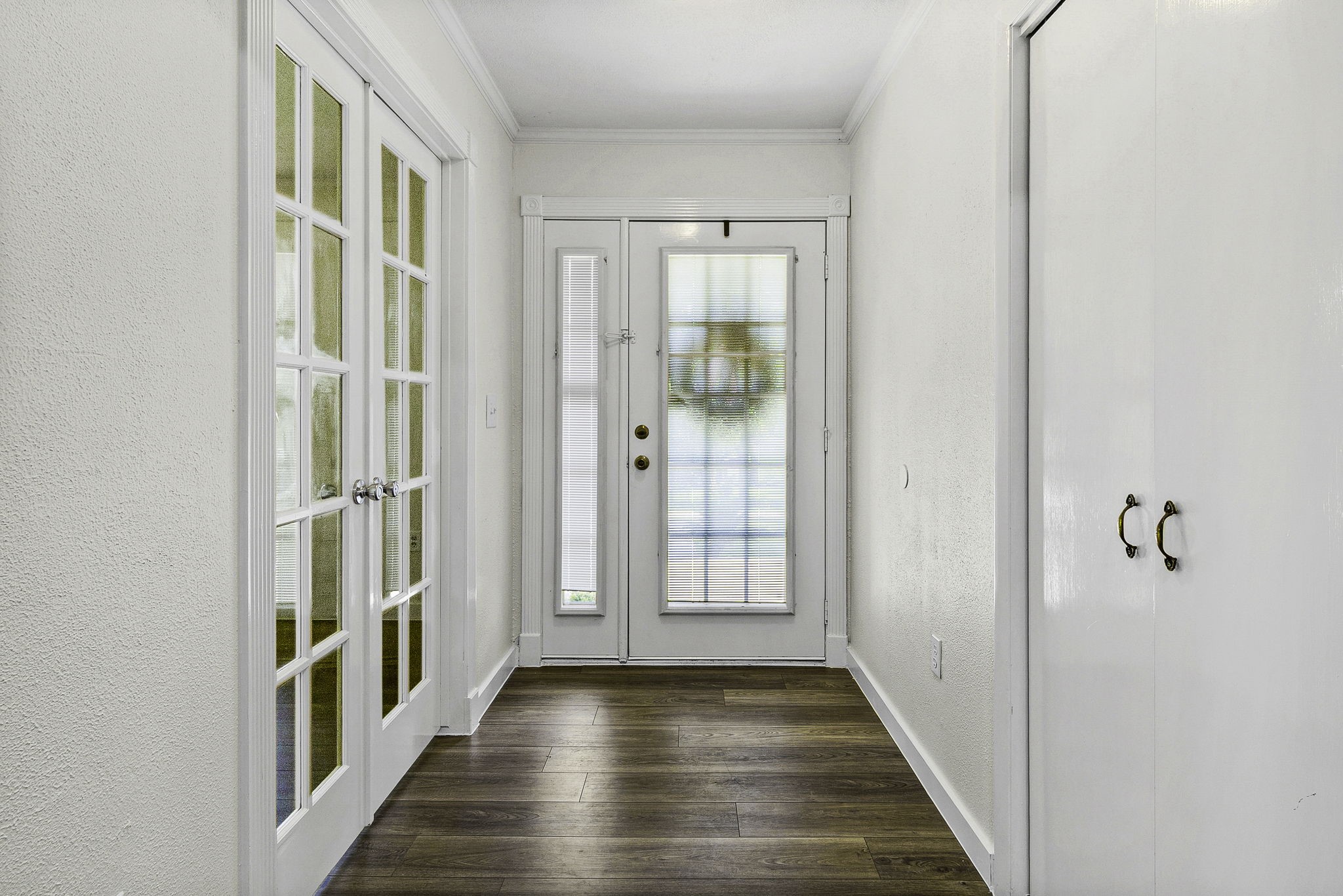 51 Rustling Oaks Coldspring, TX 77331 - Photo 5 of 43 View of foyer