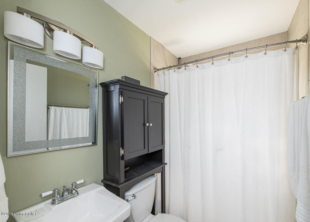 2610 Alanmede Road Louisville, KY 40205 - Photo 15 of 32 DSC_8938
