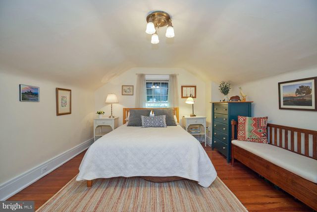 $1,360,000 | 601 North View Terrace, Alexandria, VA 22301