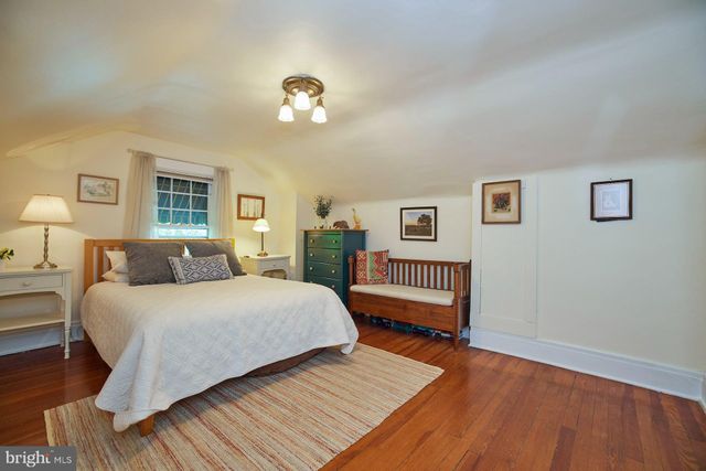 $1,360,000 | 601 North View Terrace, Alexandria, VA 22301