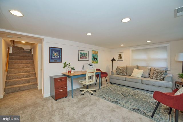 $1,360,000 | 601 North View Terrace, Alexandria, VA 22301