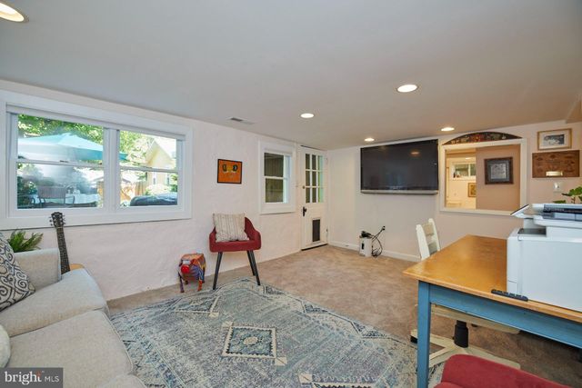 $1,360,000 | 601 North View Terrace, Alexandria, VA 22301