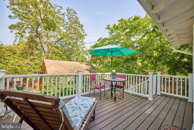 $1,360,000 | 601 North View Terrace, Alexandria, VA 22301