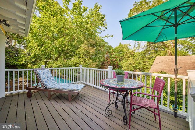 $1,360,000 | 601 North View Terrace, Alexandria, VA 22301