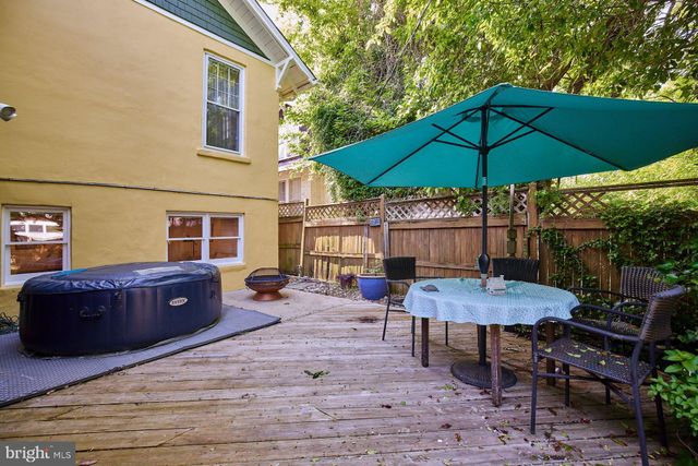 $1,360,000 | 601 North View Terrace, Alexandria, VA 22301