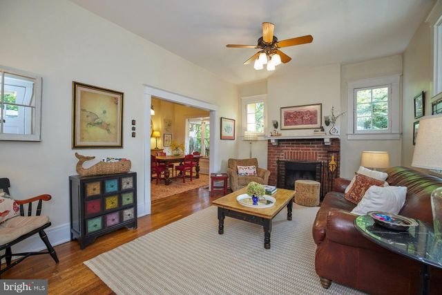 $1,360,000 | 601 North View Terrace, Alexandria, VA 22301