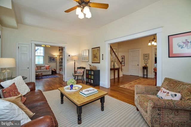 $1,360,000 | 601 North View Terrace, Alexandria, VA 22301