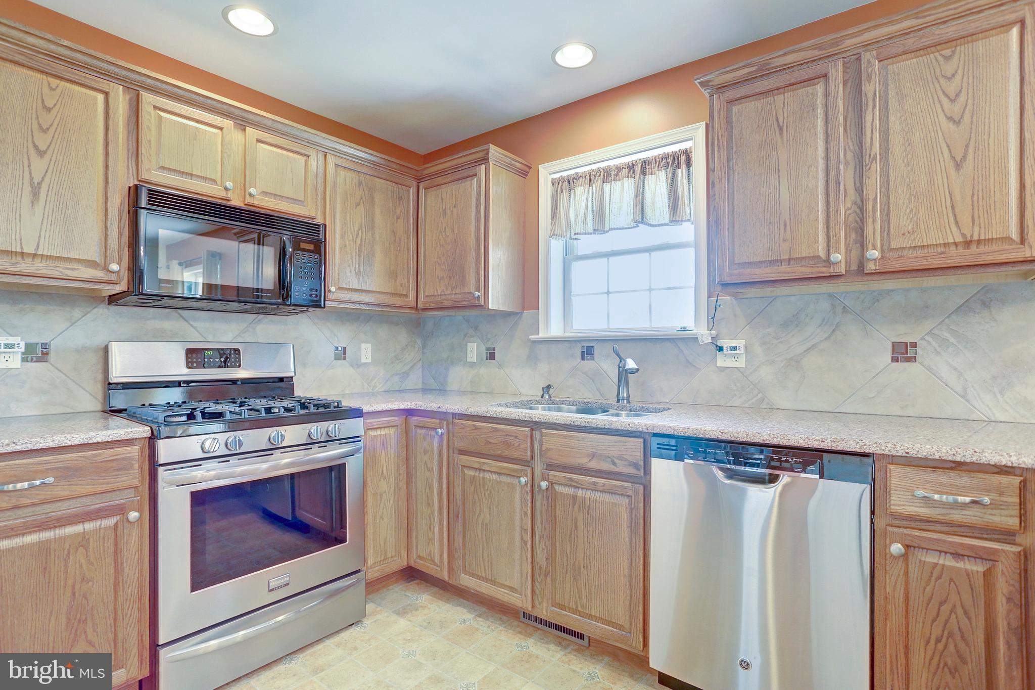 335 Olde Hickory Road Mount Wolf, PA 17347 - Photo 15 of 42 Gallery Image 15