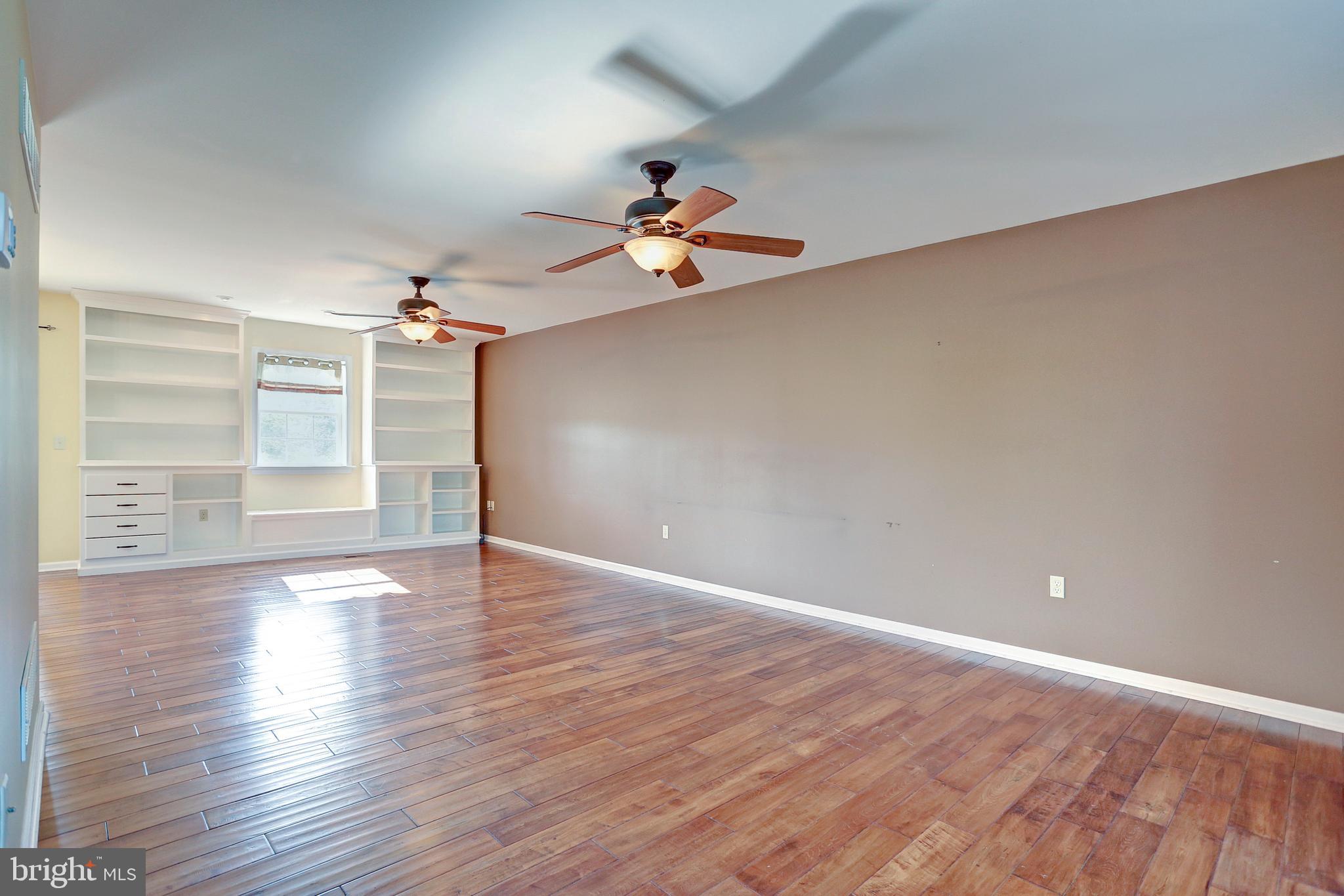 335 Olde Hickory Road Mount Wolf, PA 17347 - Photo 7 of 42 Gallery Image 7