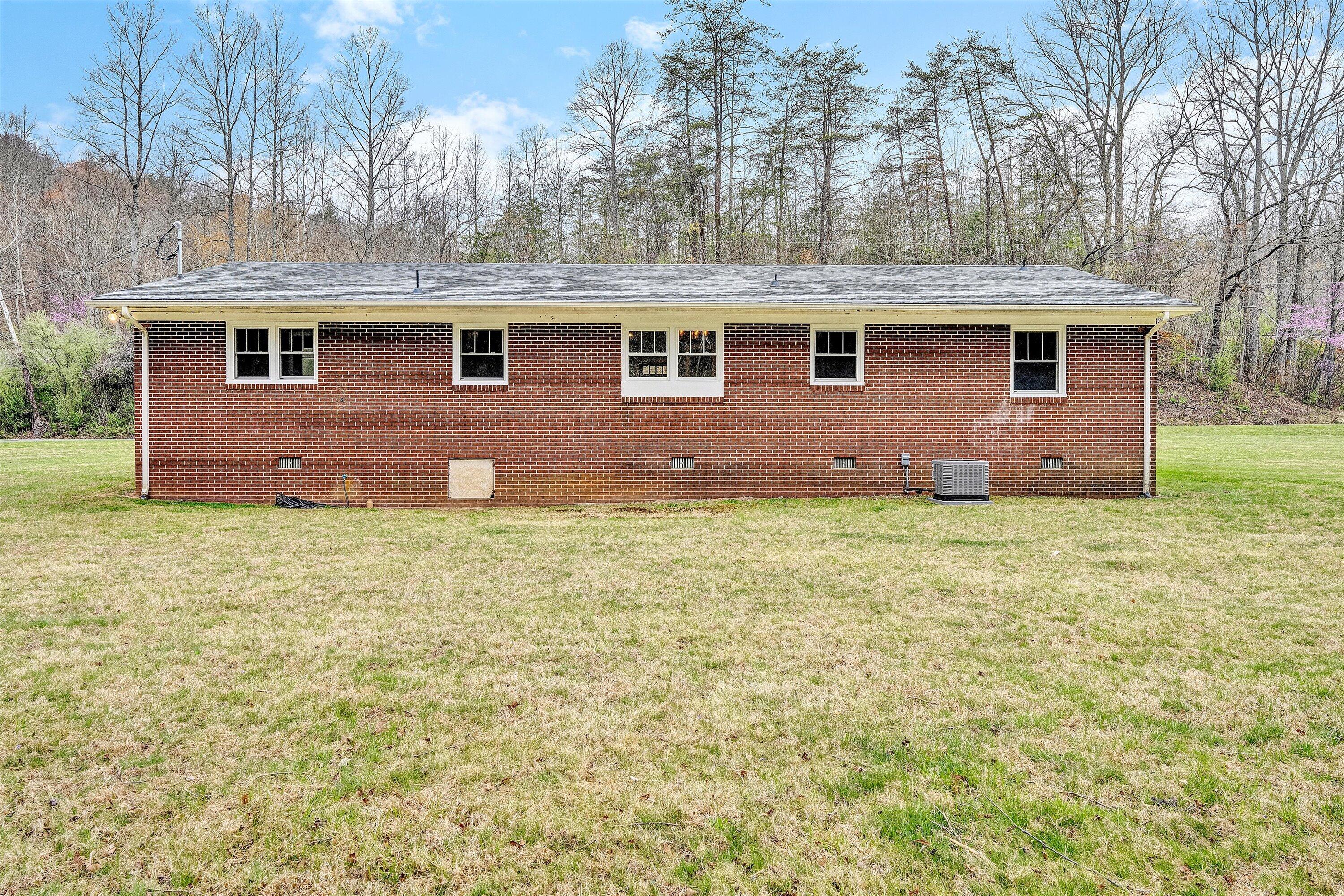 1232 Prillaman Switch Road Ferrum, VA 24088 - Photo 30 of 37 28-SGP-82