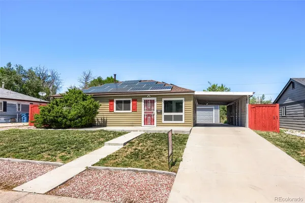 $385,000 | 930 Victor Street, Aurora, CO 80011