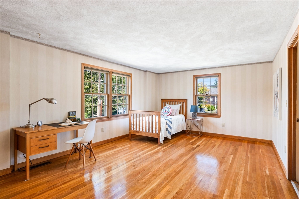 60 Elm Street, Unit 60 Marblehead, MA 01945 - Photo 11 of 32