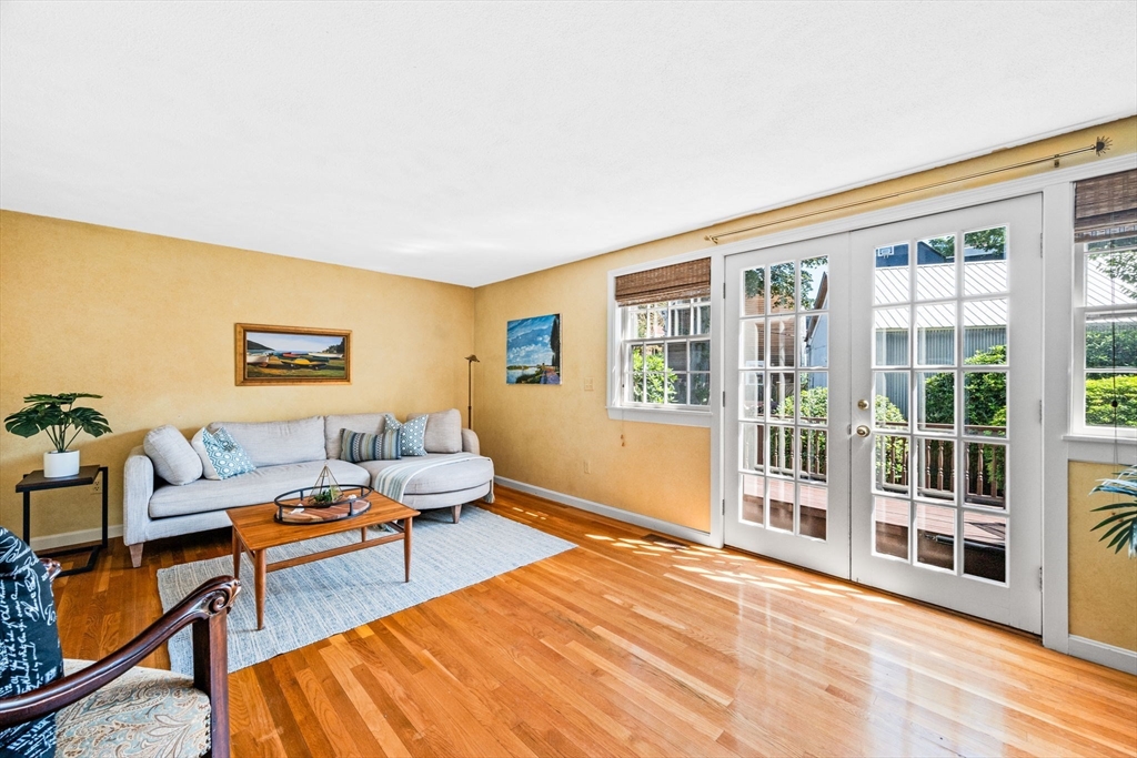 60 Elm Street, Unit 60 Marblehead, MA 01945 - Photo 3 of 32