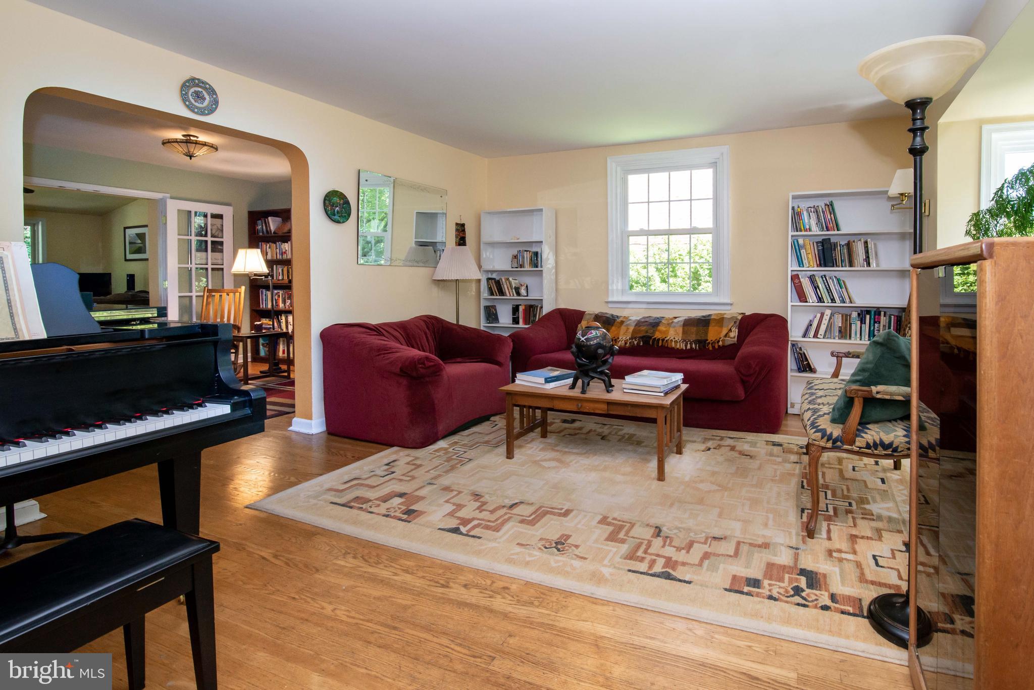 1736 Ridgeway Road Havertown, PA 19083 - Photo 8 of 48 Light & bright