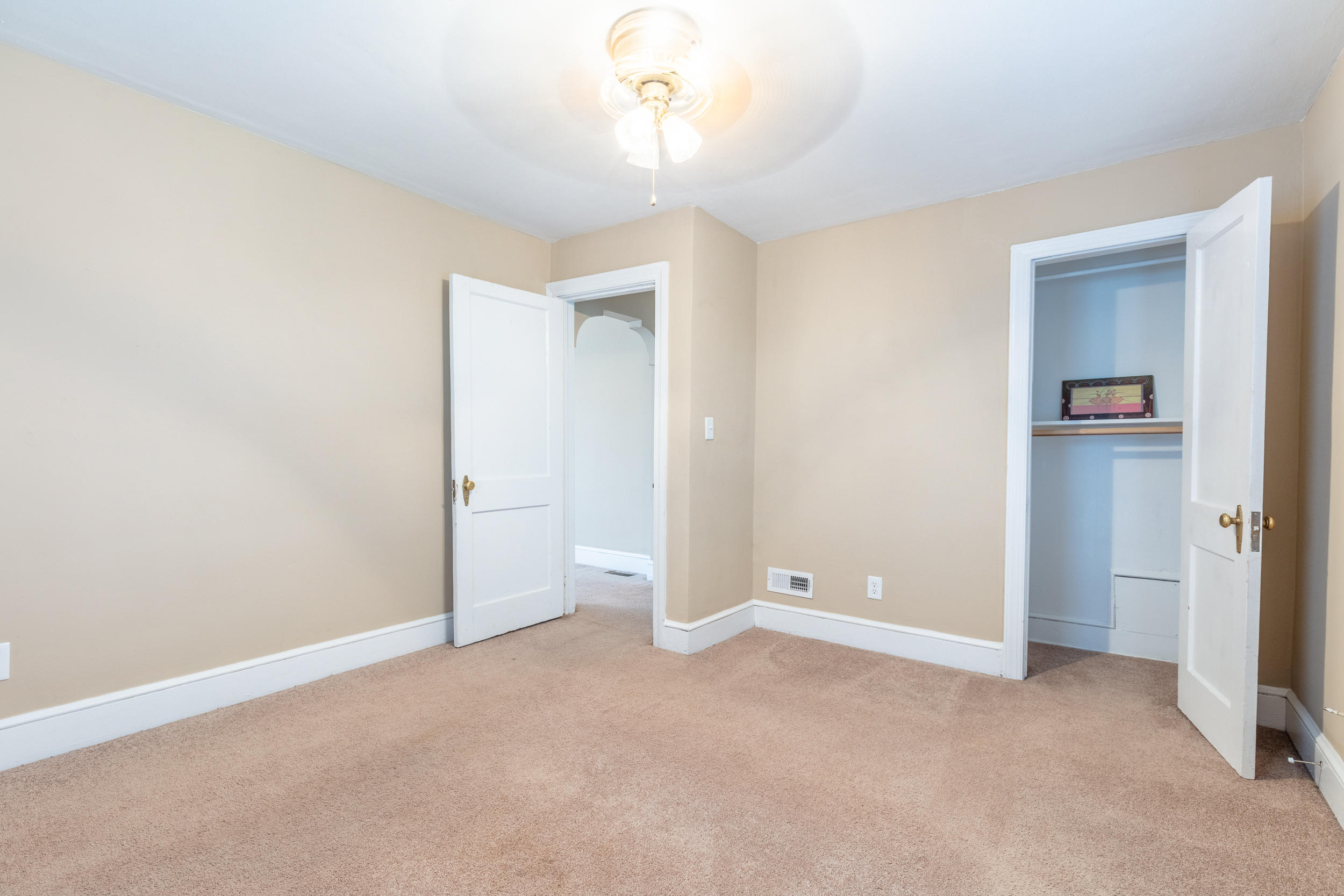 4601 Hazelridge Road Northwest Roanoke, VA 24012 - Photo 19 of 42 Bedroom