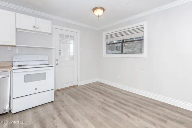 $1,400 | 2314 14th Street, Pascagoula, MS 39567