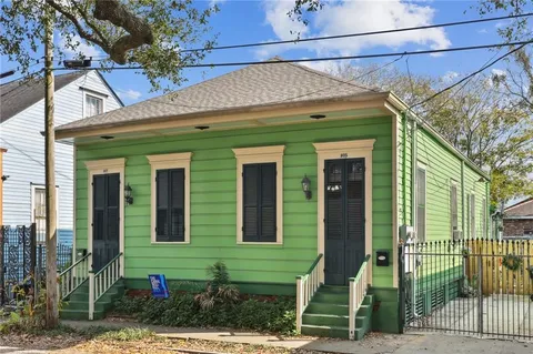 $1,100 | 925 Poland Avenue, New Orleans, LA 70117